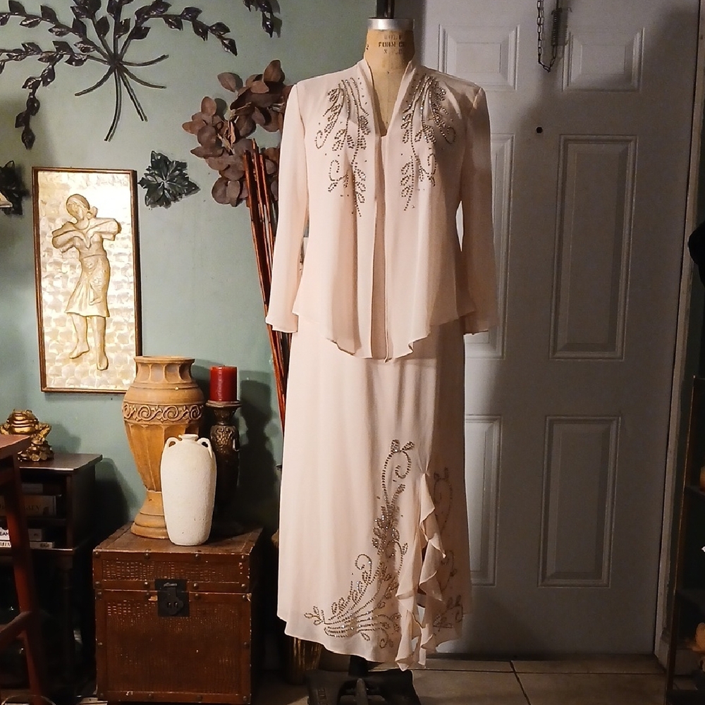 R & M Richards Elegant Peach. Embellished Women's Dress Set